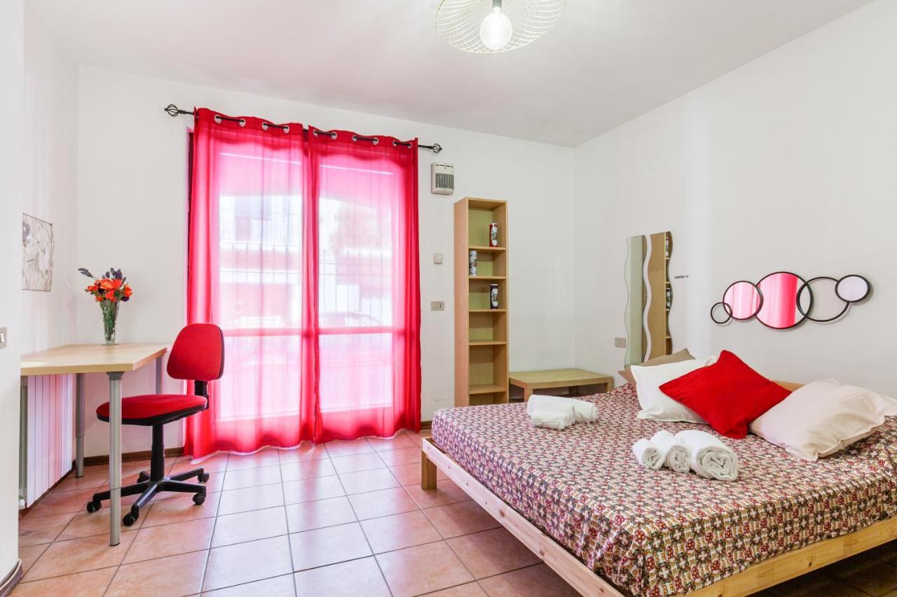 Apartamento Pisa Airport & Station Cozy Flat - Private Parking