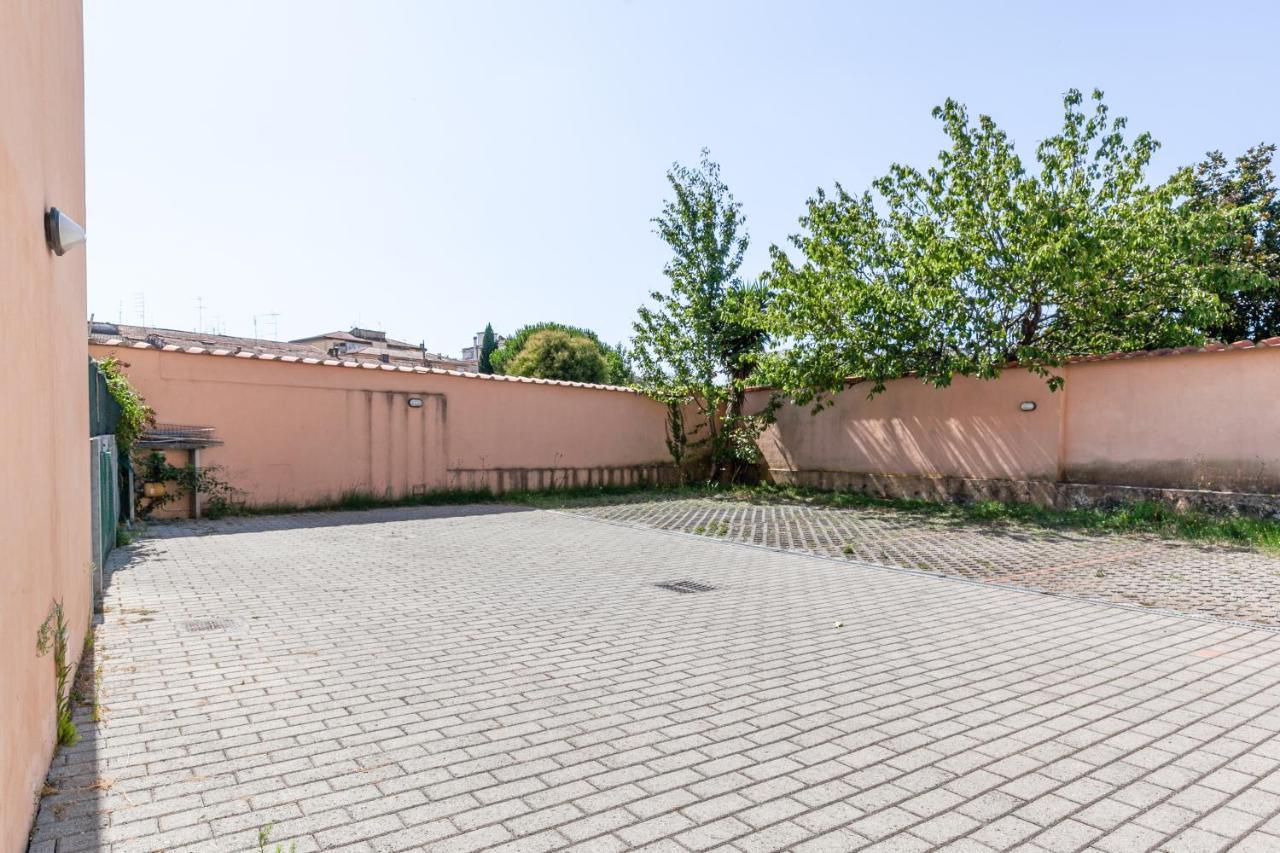 Pisa Airport & Station Cozy Flat - Private Parking Apartamento Pisa