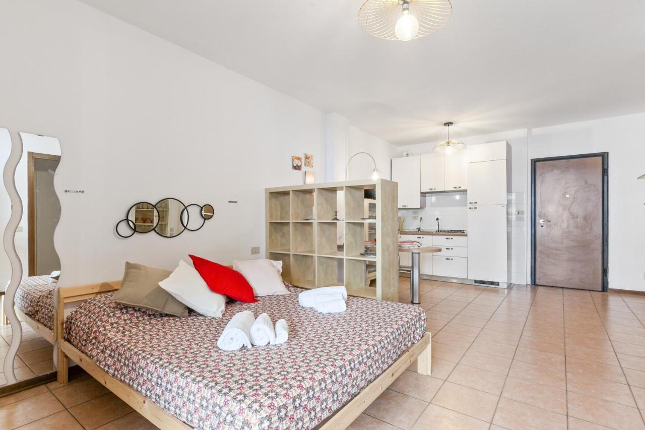 Pisa Airport & Station Cozy Flat - Private Parking Apartamento *