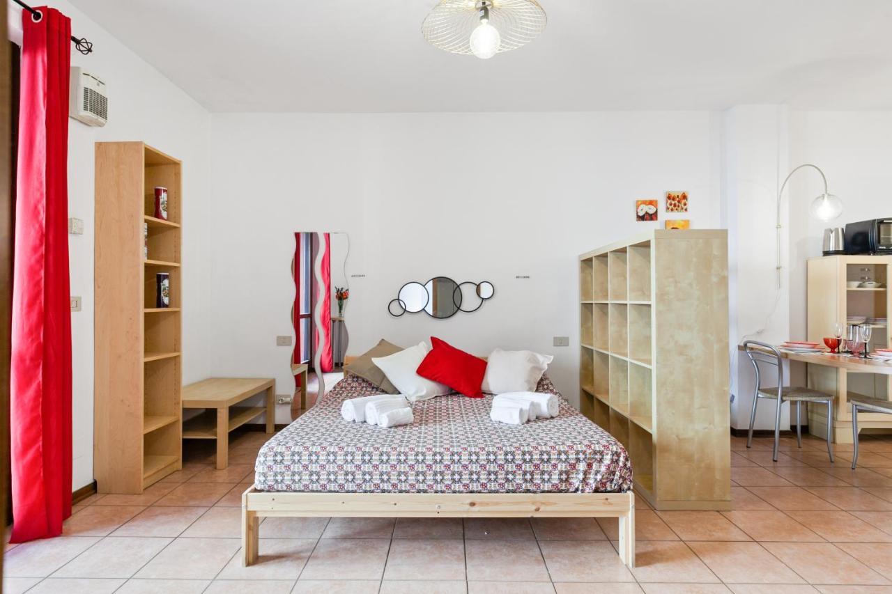 Pisa Airport & Station Cozy Flat - Private Parking Apartamento *