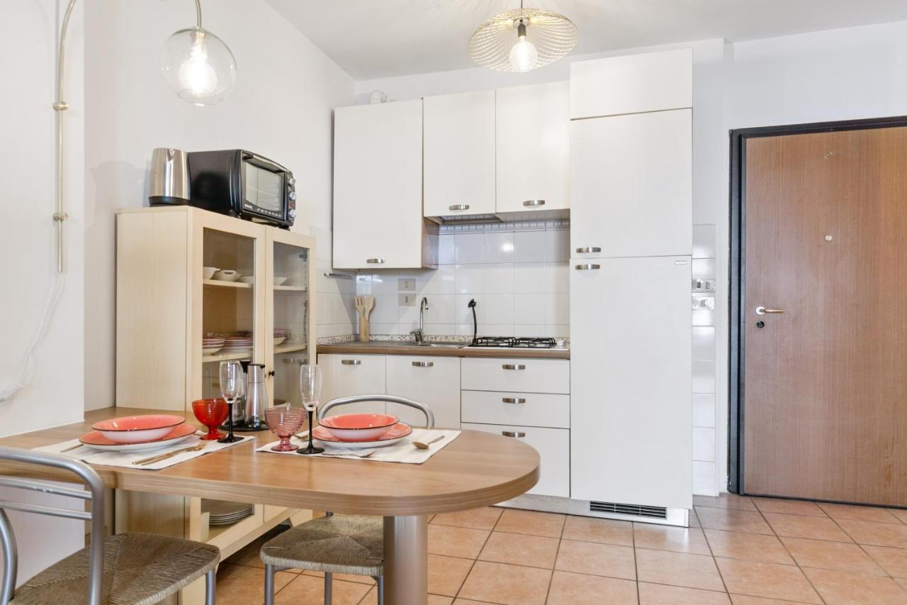 Pisa Airport & Station Cozy Flat - Private Parking Apartamento *